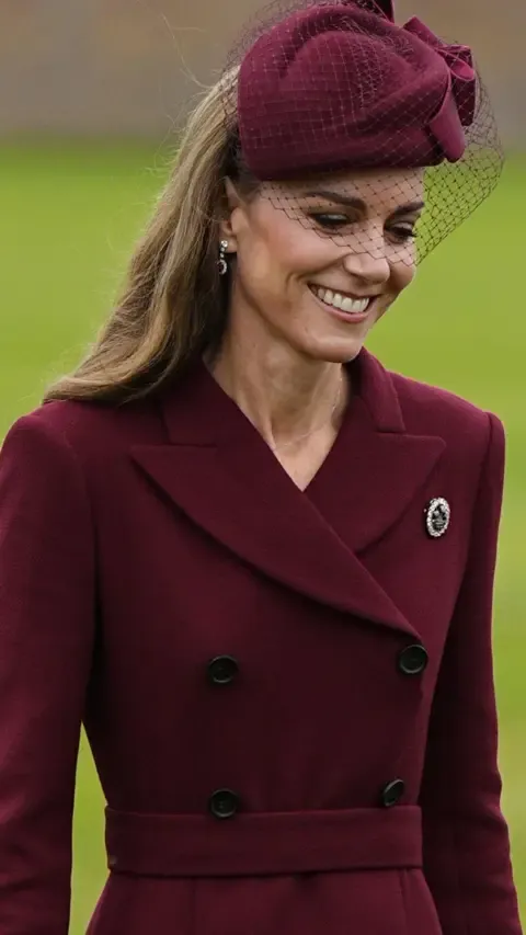 The First Lady’s Headpiece, Catherine’s Plumed Pin and Additional Remarkable Looks Thus Far